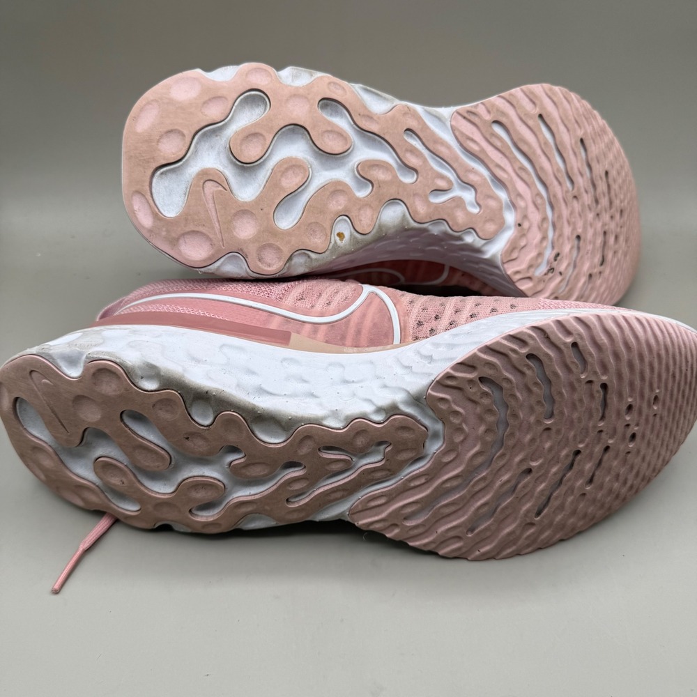 Nike React Infinity Run Flyknit 2 Women 11 Running Shoes Pink CT2423-600 - Picture 6 of 6